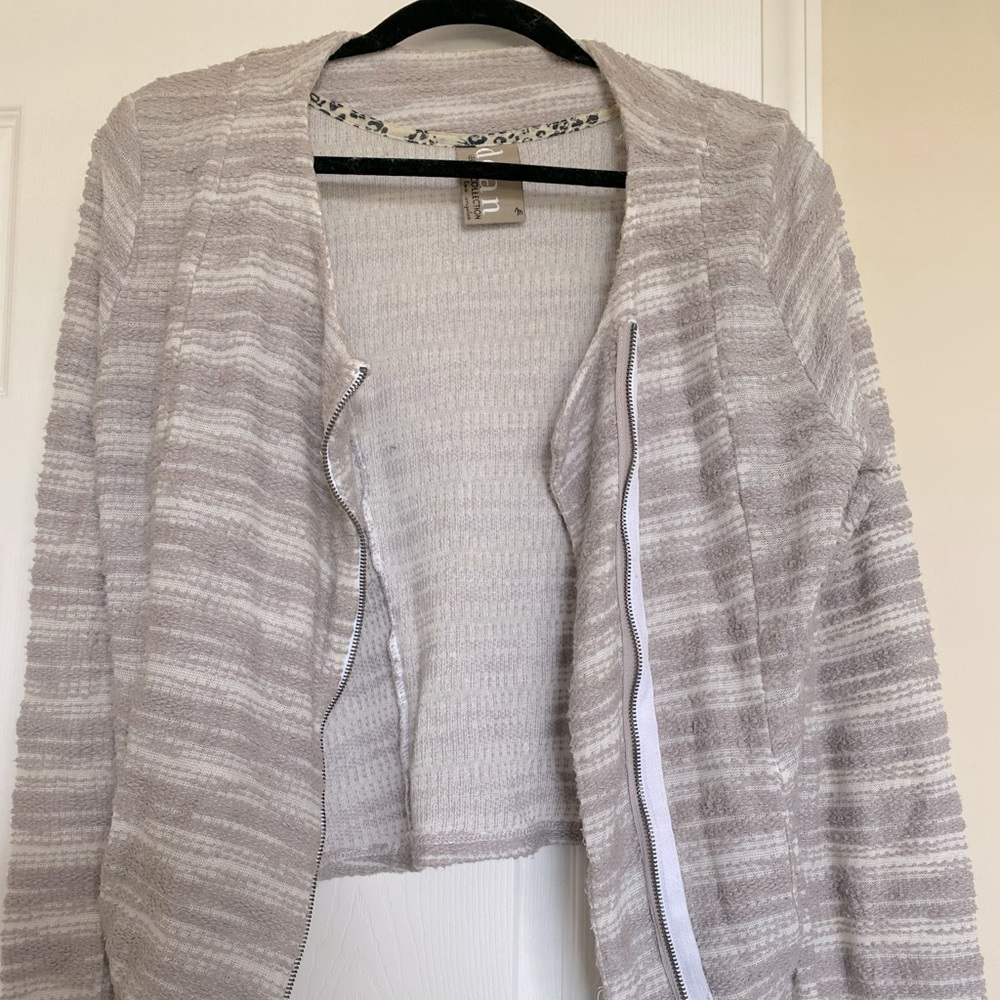 Dolan brand cardigan jacket from Anthropologie. Gray with white throughout. Soft